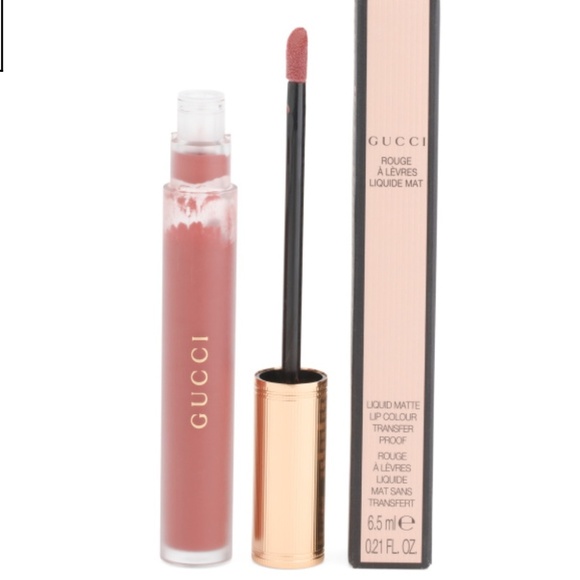Gucci Other - NWT GUCCI Transfer Proof Matte Liquid Lipstick Full Size